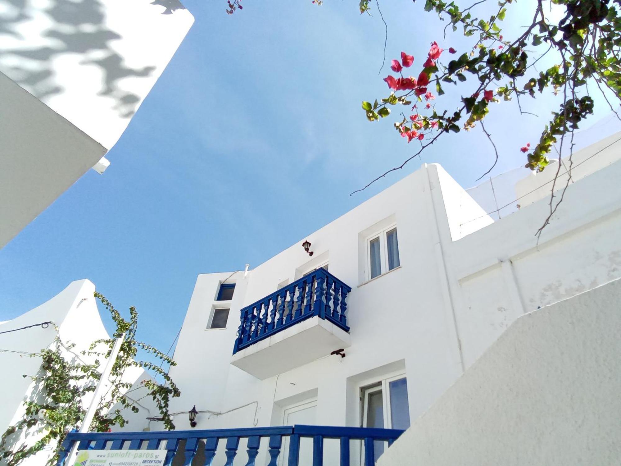 Sunloft-Paros Aparthotel Náousa Exterior photo